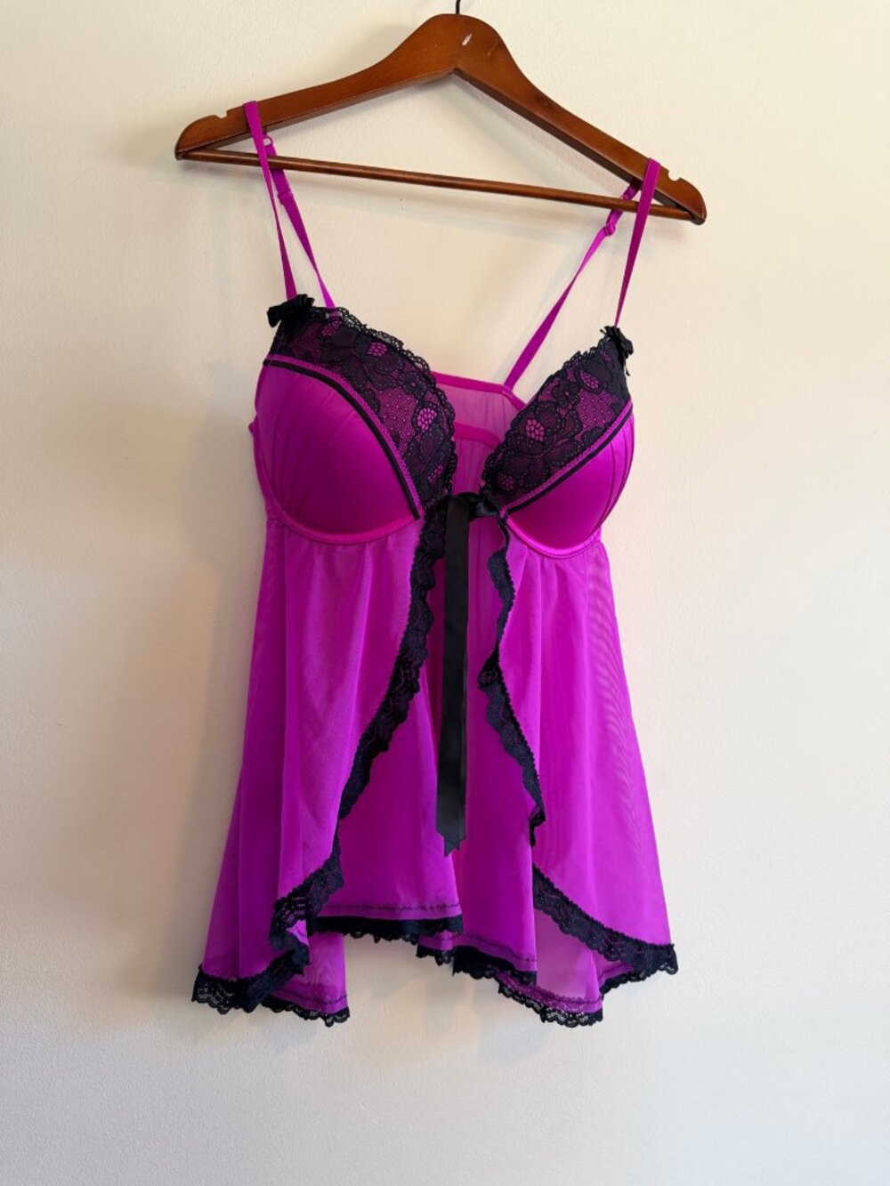 La Senza Babydoll Lingerie L Magenta Mesh Black Lace Padded Cups Ribbon